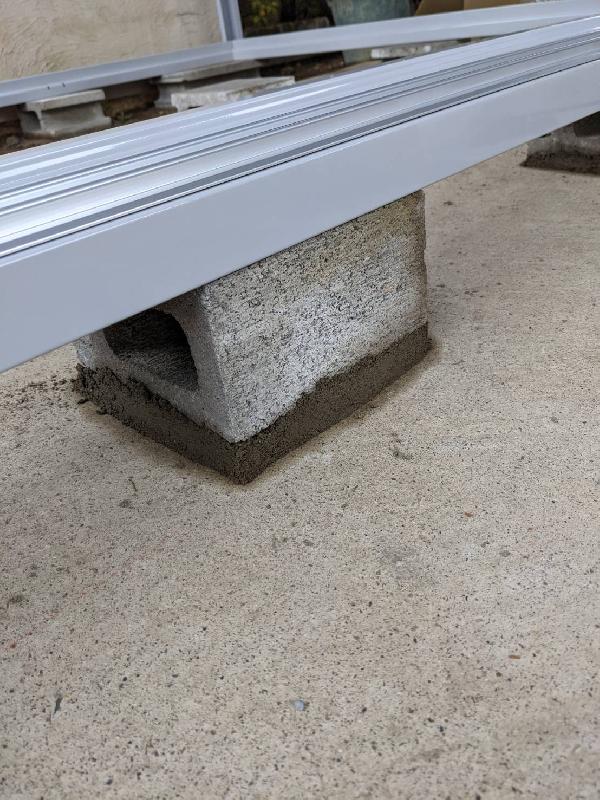 物置設置工事の基礎工事