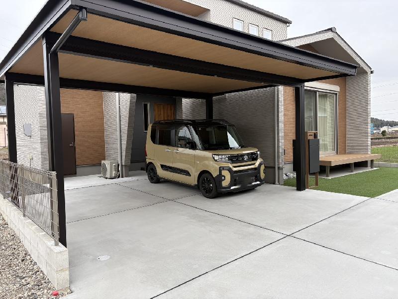 YKKAPジーポートPro2台用　/　LIXIL人口デッキ樹ら楽ステージ　/　オンリーワン水栓ジラーレW　/　人工芝張り